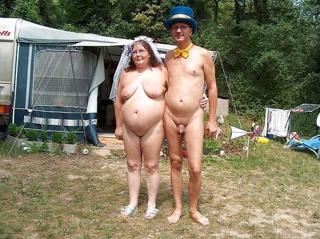 Naked couple 35.