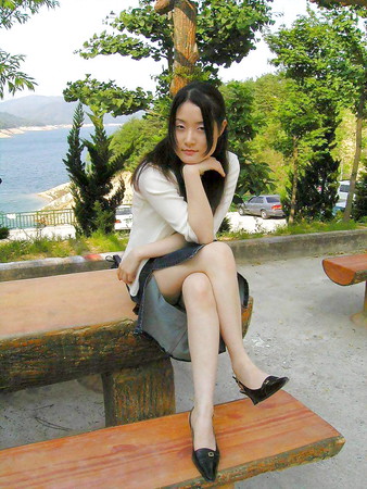 Korean girl nude in public