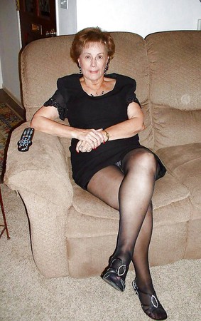 Mature and Granny Pantyhose part 4